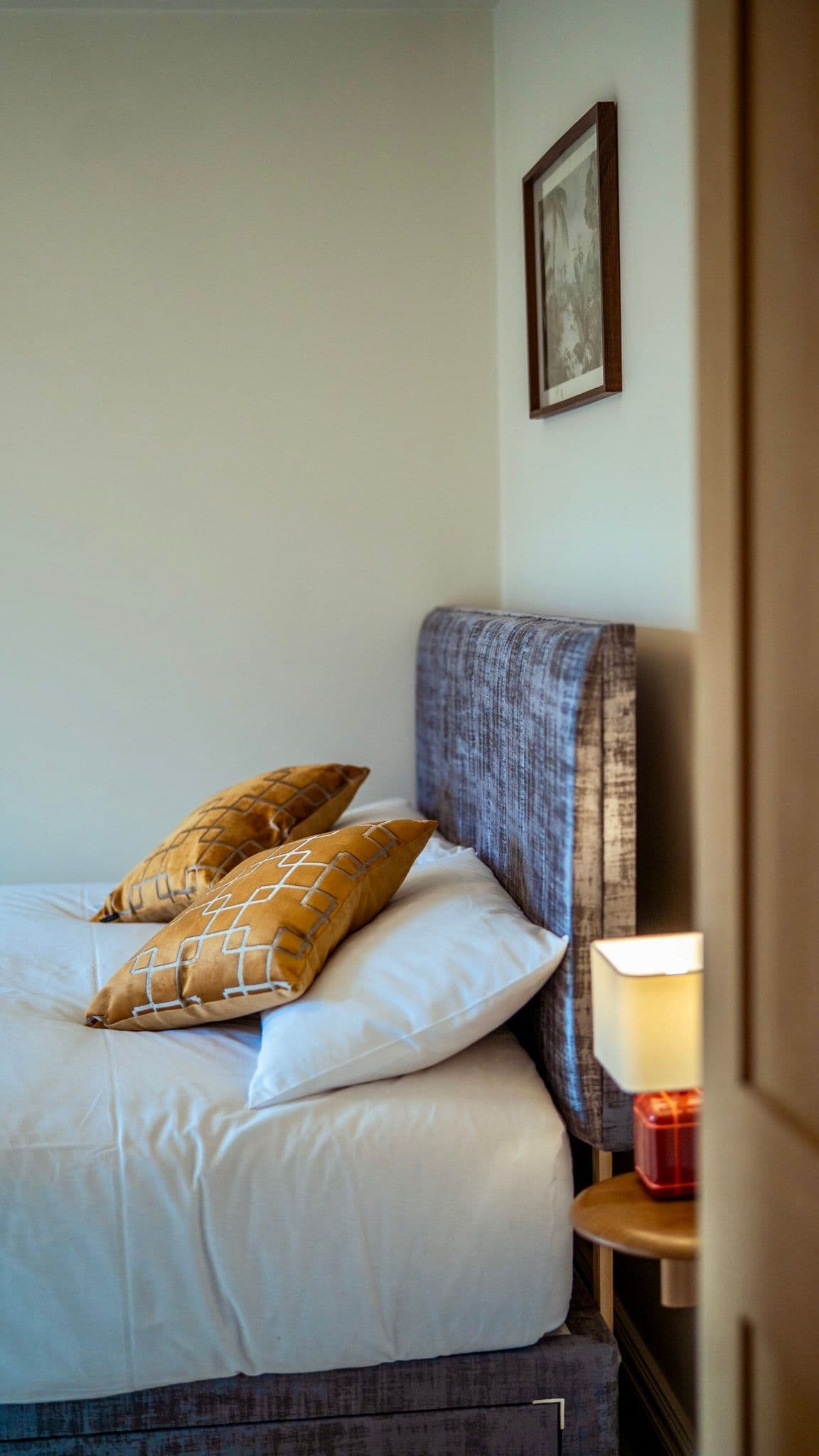 bedroom flat 8