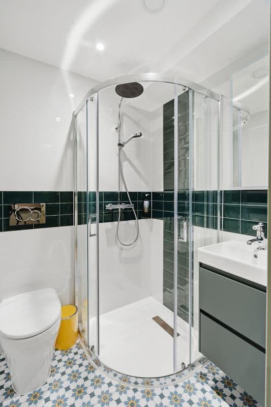 bathroom unit 6