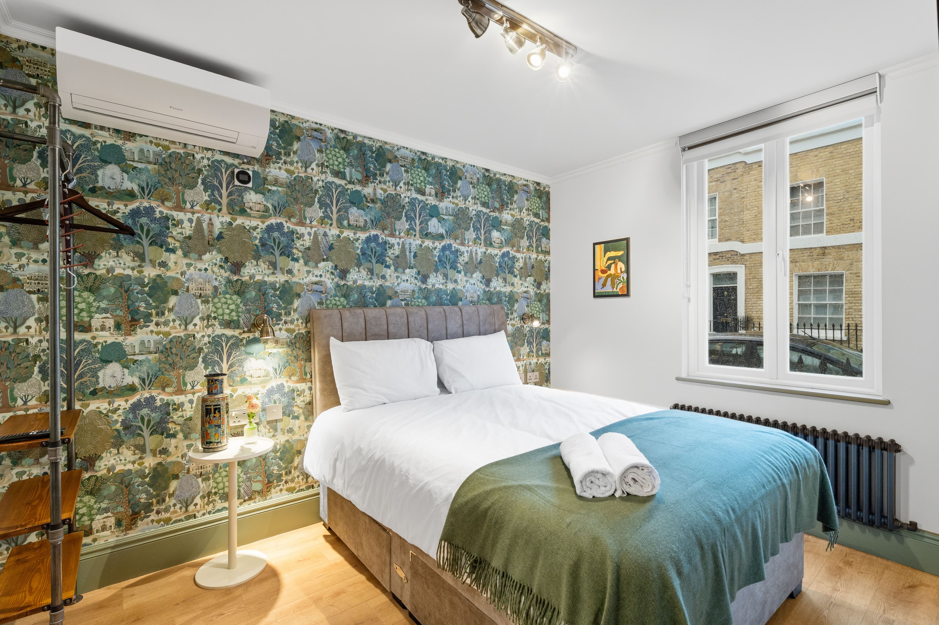 bedroom unit 3