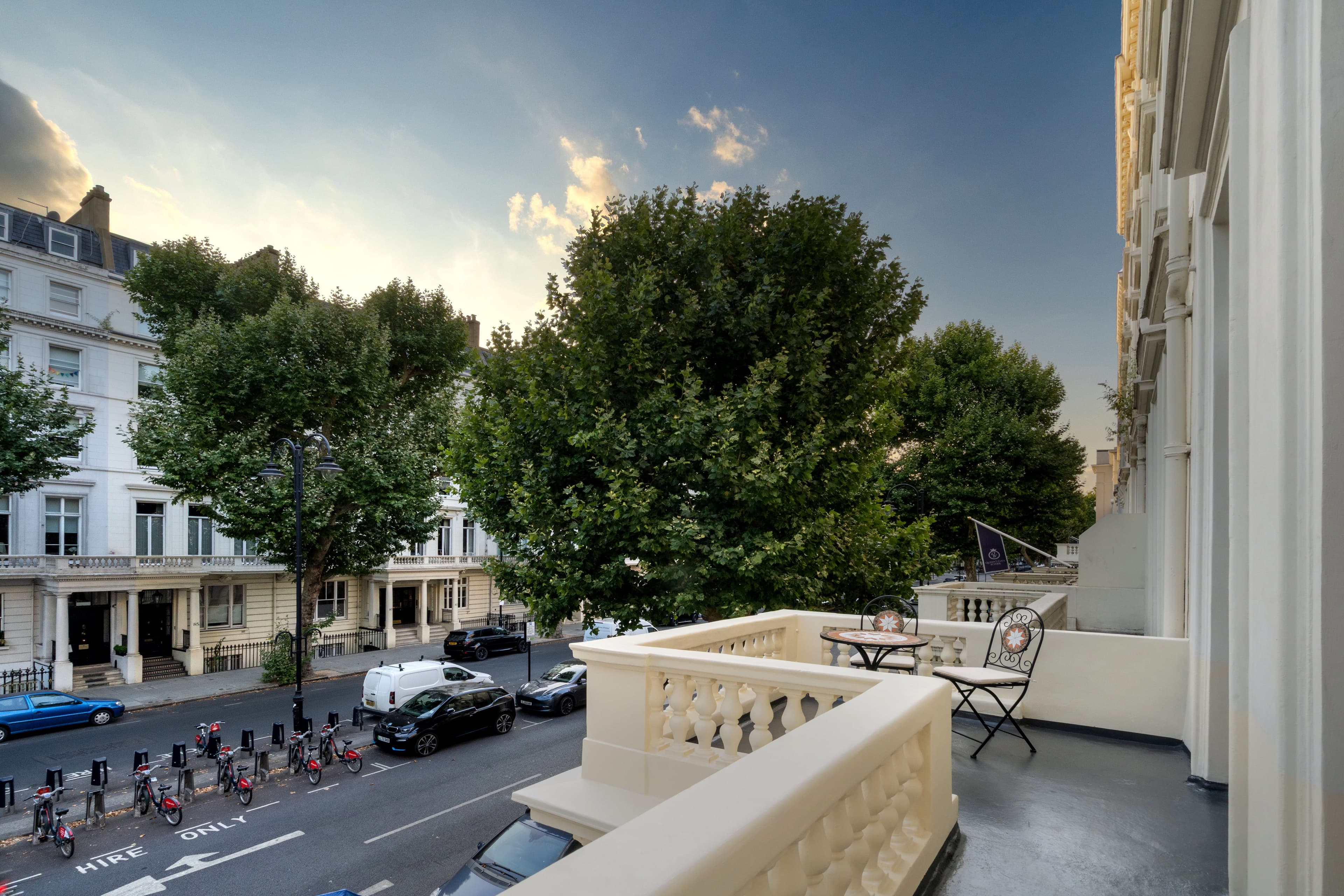 balcony flat 6