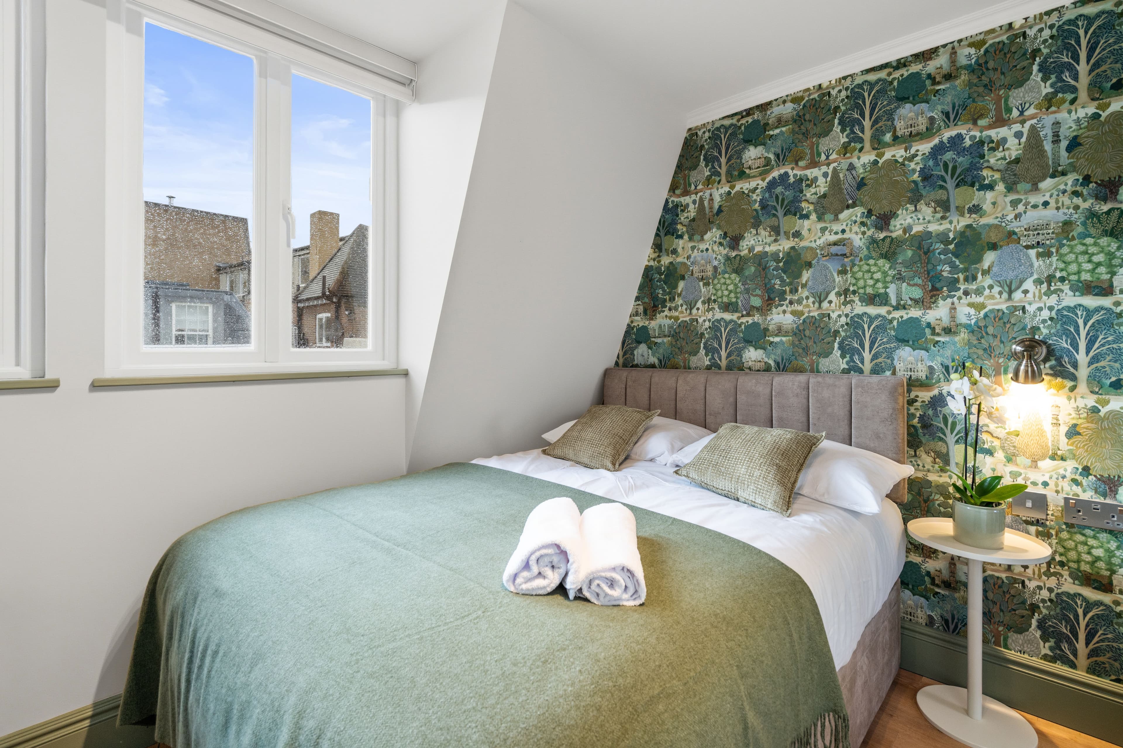 bedroom unit 8